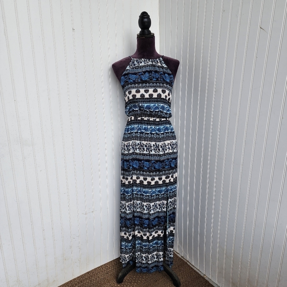 Timing Stunning Sleeveless Geo Maxi Dress Front Slit Crimple Stretch Halter Sz S